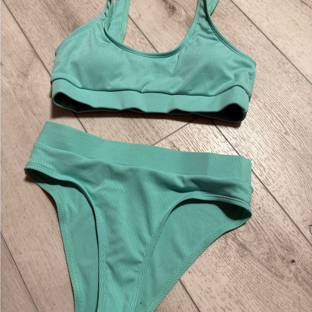 Mint Green Bikini Set never worn in good condition